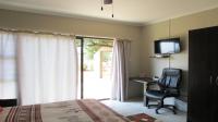 Bed Room 3 - 18 square meters of property in Kgetlengrivier NU