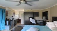 Bed Room 5+ - 93 square meters of property in Kgetlengrivier NU