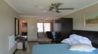 Bed Room 5+ - 93 square meters of property in Kgetlengrivier NU