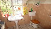 Staff Bathroom - 6 square meters of property in Unitas Park