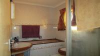 Main Bathroom - 6 square meters of property in Clarina