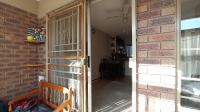 Patio - 7 square meters of property in Mooikloof Ridge