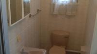 Bathroom 1 - 4 square meters of property in Hibberdene