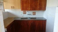 Kitchen - 9 square meters of property in Windsor East