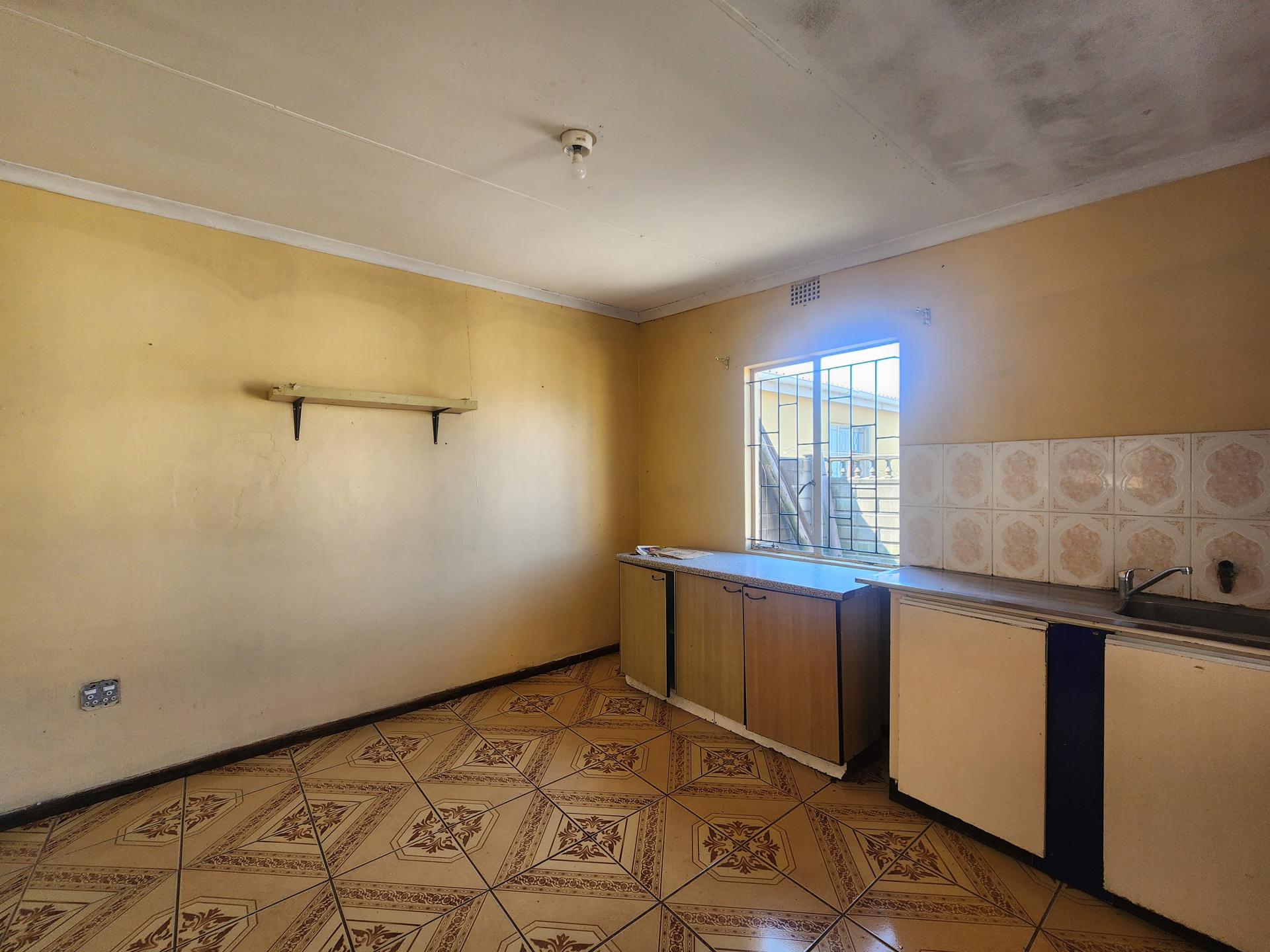 Kitchen - 24 square meters of property in Bombay Heights