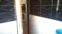Bathroom 1 - 7 square meters of property in Wentworth Park