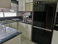 Kitchen - 8 square meters of property in Wentworth Park