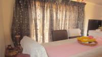Dining Room - 9 square meters of property in Lenasia South