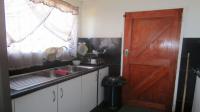 Kitchen - 10 square meters of property in Lenasia South