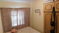Bed Room 1 - 7 square meters of property in Risecliff