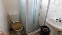 Bathroom 3+ - 3 square meters of property in Risecliff