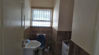 Guest Toilet - 5 square meters of property in Kleinmond