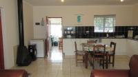 Lounges - 12 square meters of property in Kleinmond
