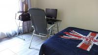Bed Room 1 - 10 square meters of property in Brackenhurst