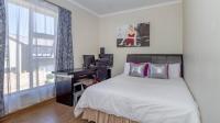 Bed Room 2 - 15 square meters of property in Honeydew Manor