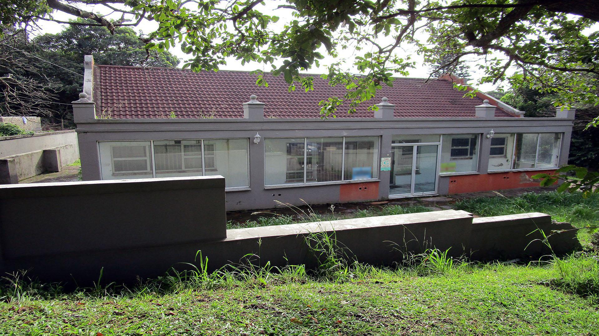 Front View of property in Leisure Bay