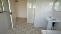 Main Bathroom - 7 square meters of property in St Micheals on Sea