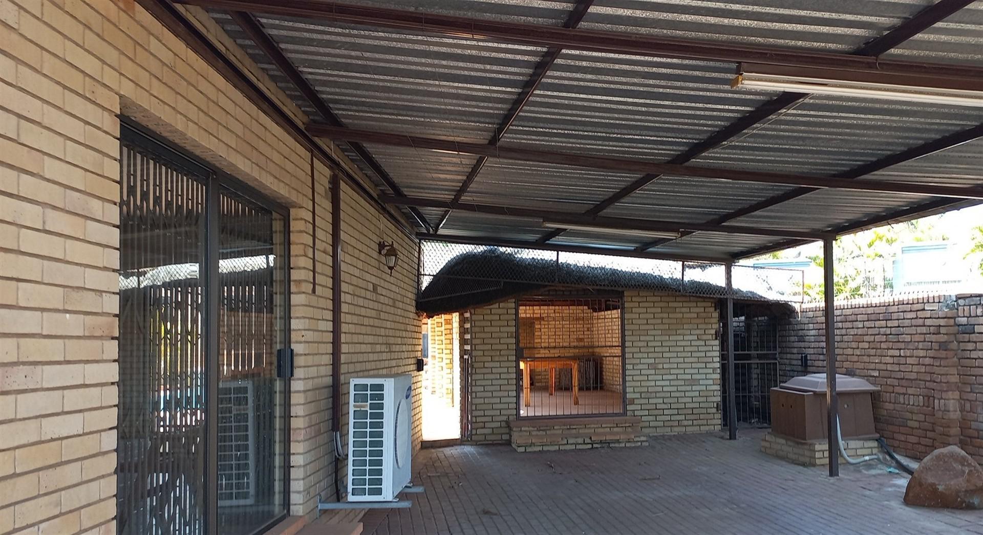 Carport  of property in Bendor