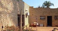 Front View of property in Bendor