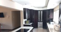 Kitchen of property in Bendor
