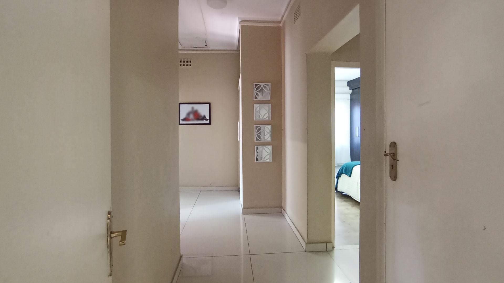 Spaces - 15 square meters of property in Waterkloof