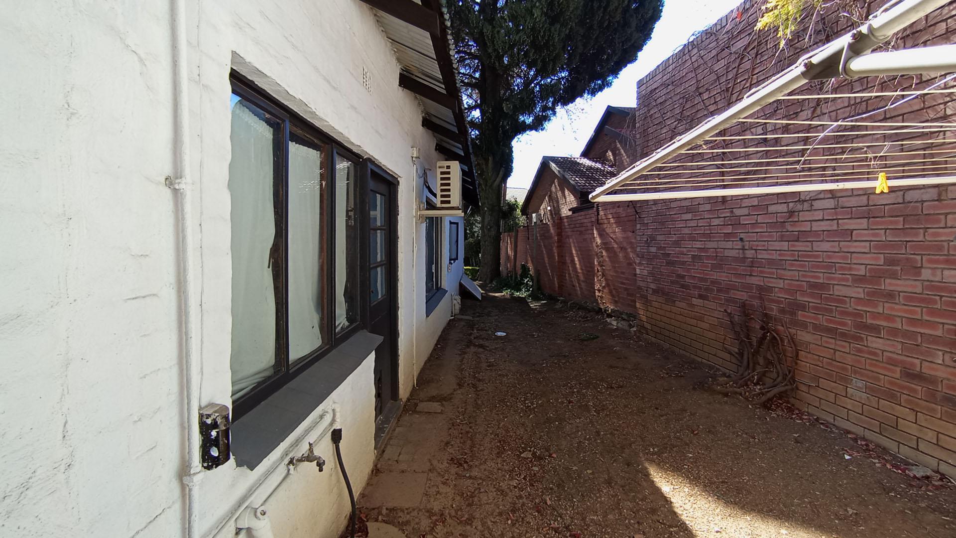 Spaces - 15 square meters of property in Waterkloof