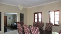 Dining Room - 21 square meters of property in Waterkloof