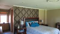Main Bedroom - 36 square meters of property in Waterkloof