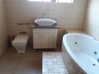 Bathroom 1 - 7 square meters of property in Randfontein