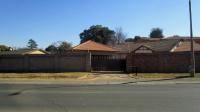 Front View of property in Eden Glen