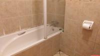 Bathroom 1 - 4 square meters of property in Noordhang