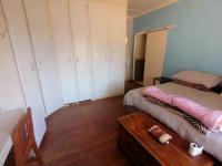 Main Bedroom - 22 square meters of property in Kenmare