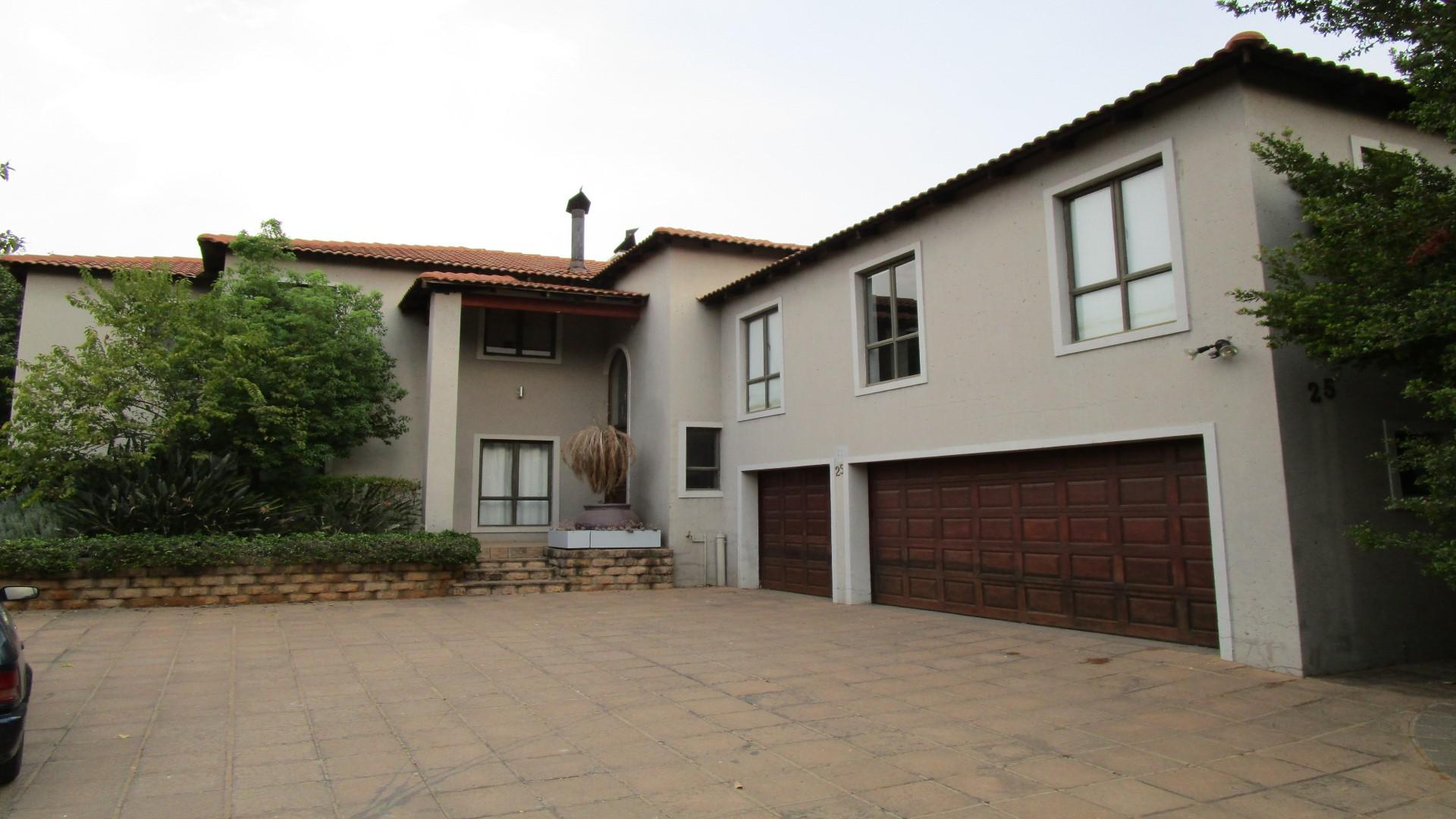 Front View of property in Hartbeespoort