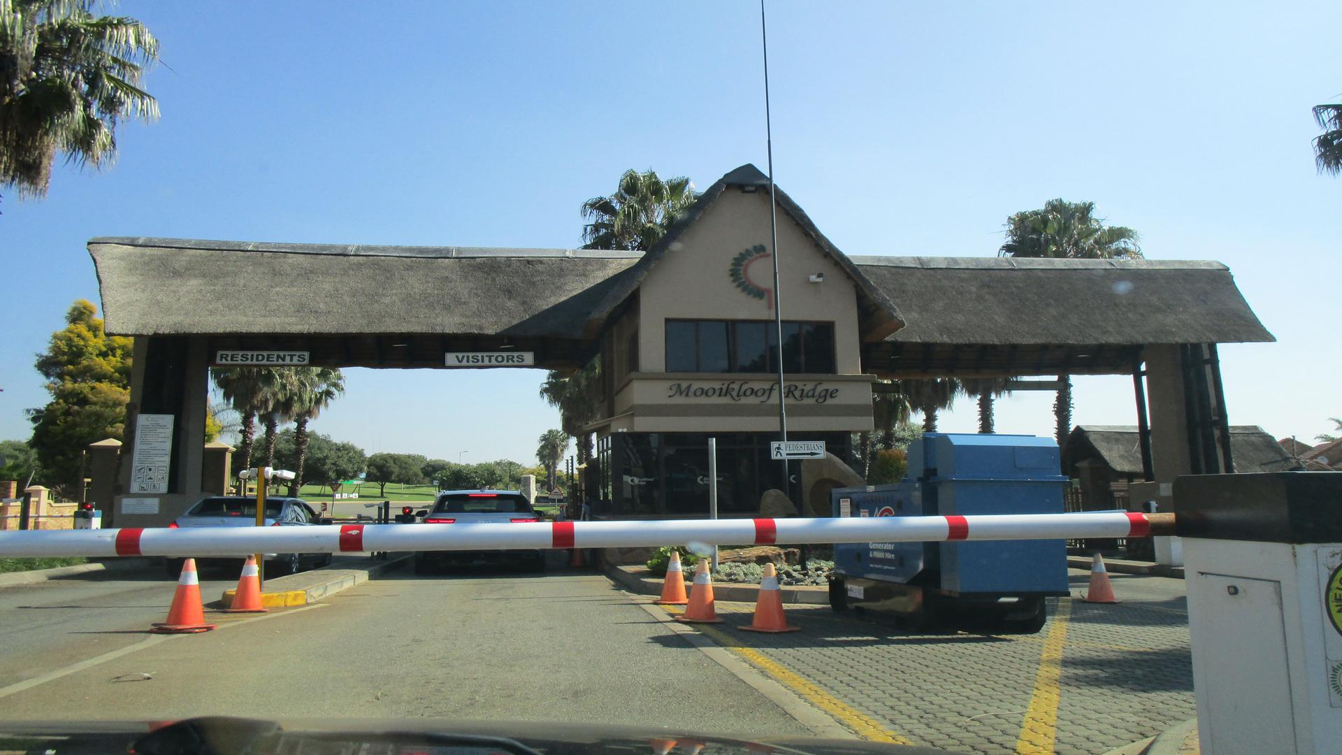 Front View of property in Mooikloof Ridge