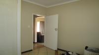 Bed Room 1 - 13 square meters of property in Mooikloof Ridge