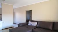 Lounges - 16 square meters of property in Mooikloof Ridge