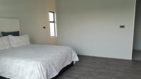 Main Bedroom - 22 square meters of property in Sandown Estate