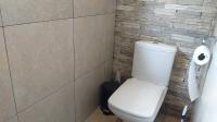 Guest Toilet - 2 square meters of property in Crystal Park