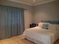 Bed Room 1 - 16 square meters of property in Crystal Park