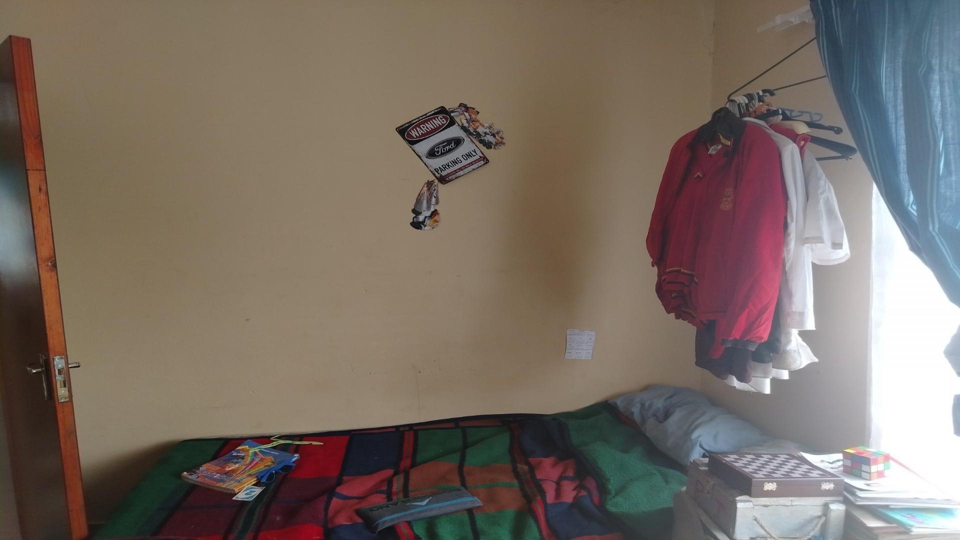 Bed Room 2 of property in Vanderbijlpark