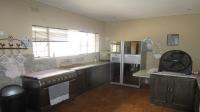 Kitchen - 24 square meters of property in Helikon Park