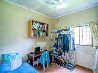 Bed Room 3 - 14 square meters of property in Kloof 