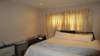 Bed Room 1 - 14 square meters of property in Sagewood