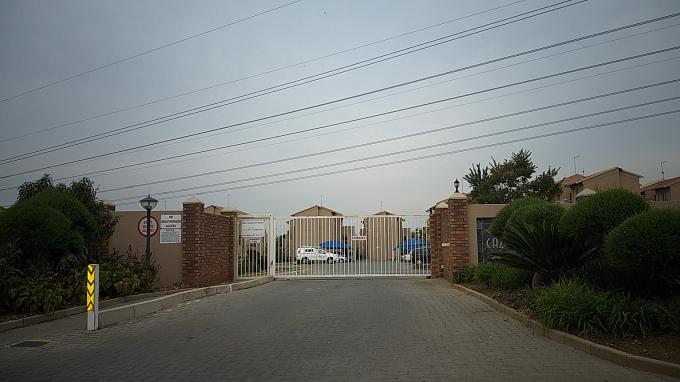 3 Bedroom Sectional Title for Sale For Sale in Boksburg - Private Sale - MR296543