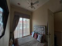 Bed Room 1 - 14 square meters of property in Beyers Park