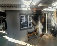 Front View of property in Hanover Park