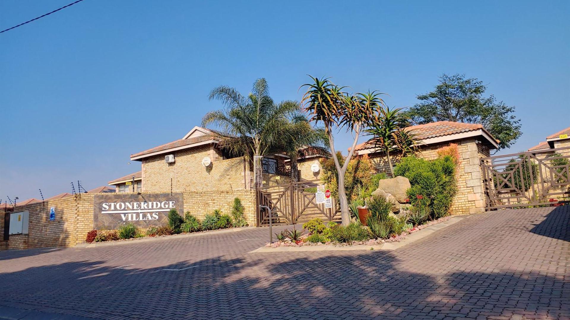 Front View of property in Honeydew Manor