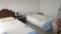 Bed Room 1 - 15 square meters of property in Mindalore