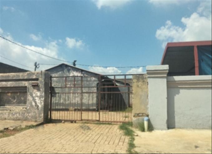 Standard Bank SIE Sale In Execution 2 Bedroom House for Sale in Vosloorus - MR297151