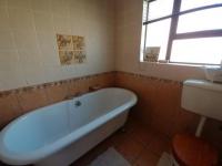 Bathroom 1 of property in Pioneer Park (Newcastle)